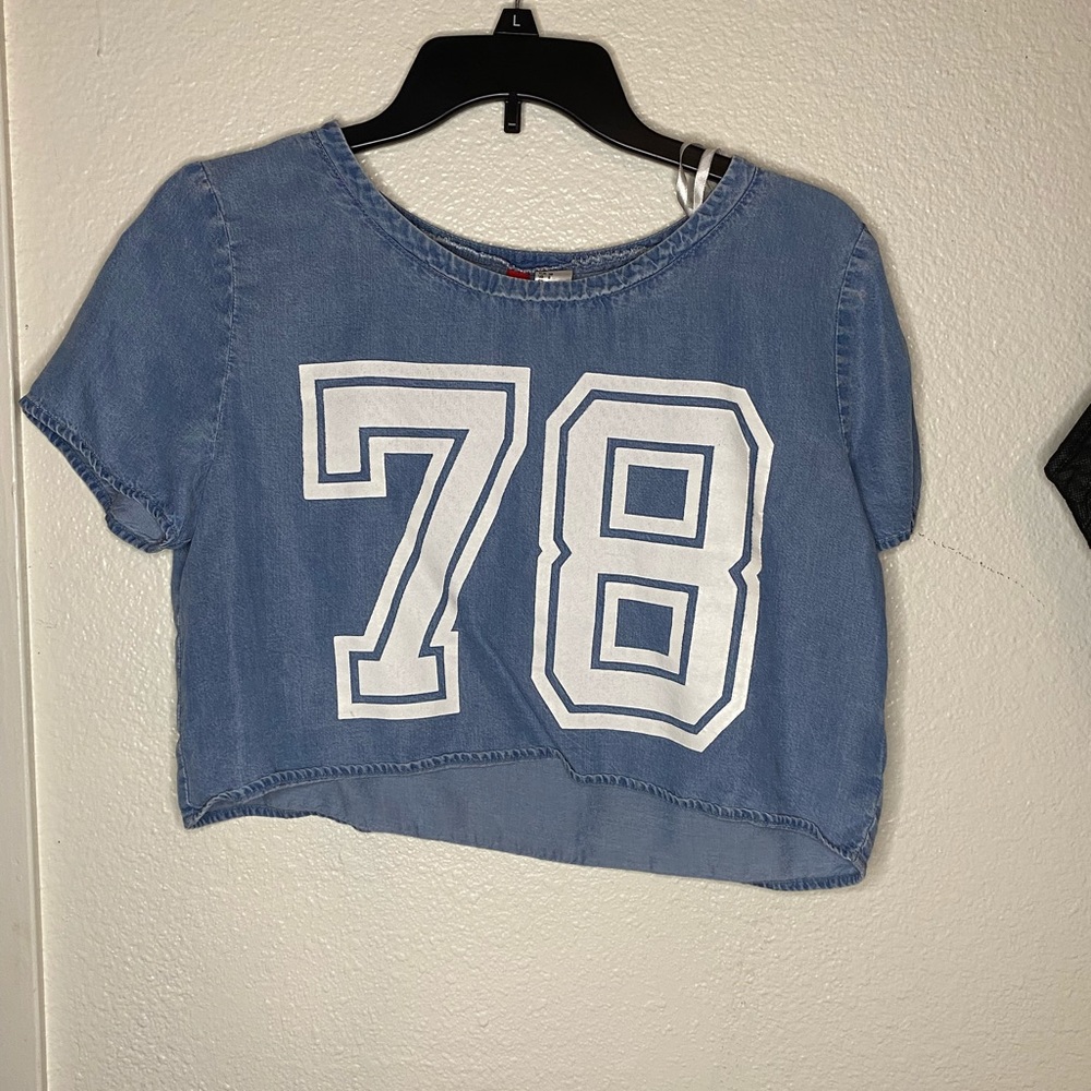 Crop top